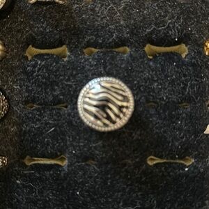 Premier designs zebra ring size 6